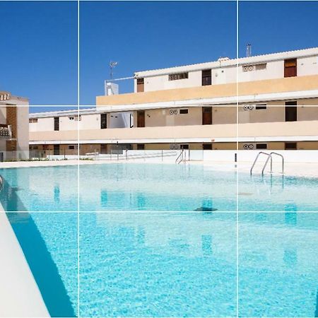 Las Americas Downtown : Prime Location Accomm. Arona  Eksteriør billede